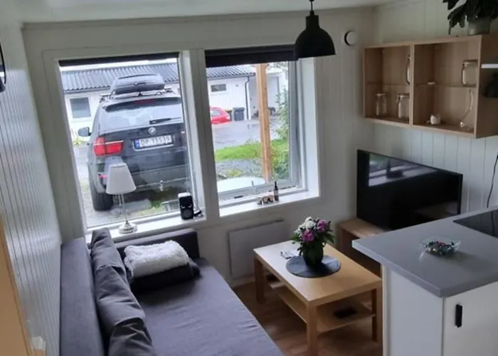 Small Cosy And Fully Equipped With The Possibility To Rent A Car 아파트 *
